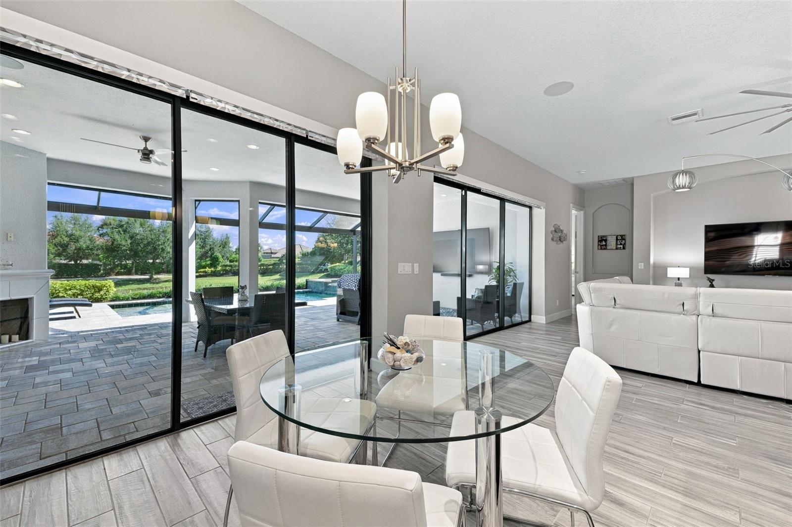 Dinette - 4723 BENITO CT, BRADENTON