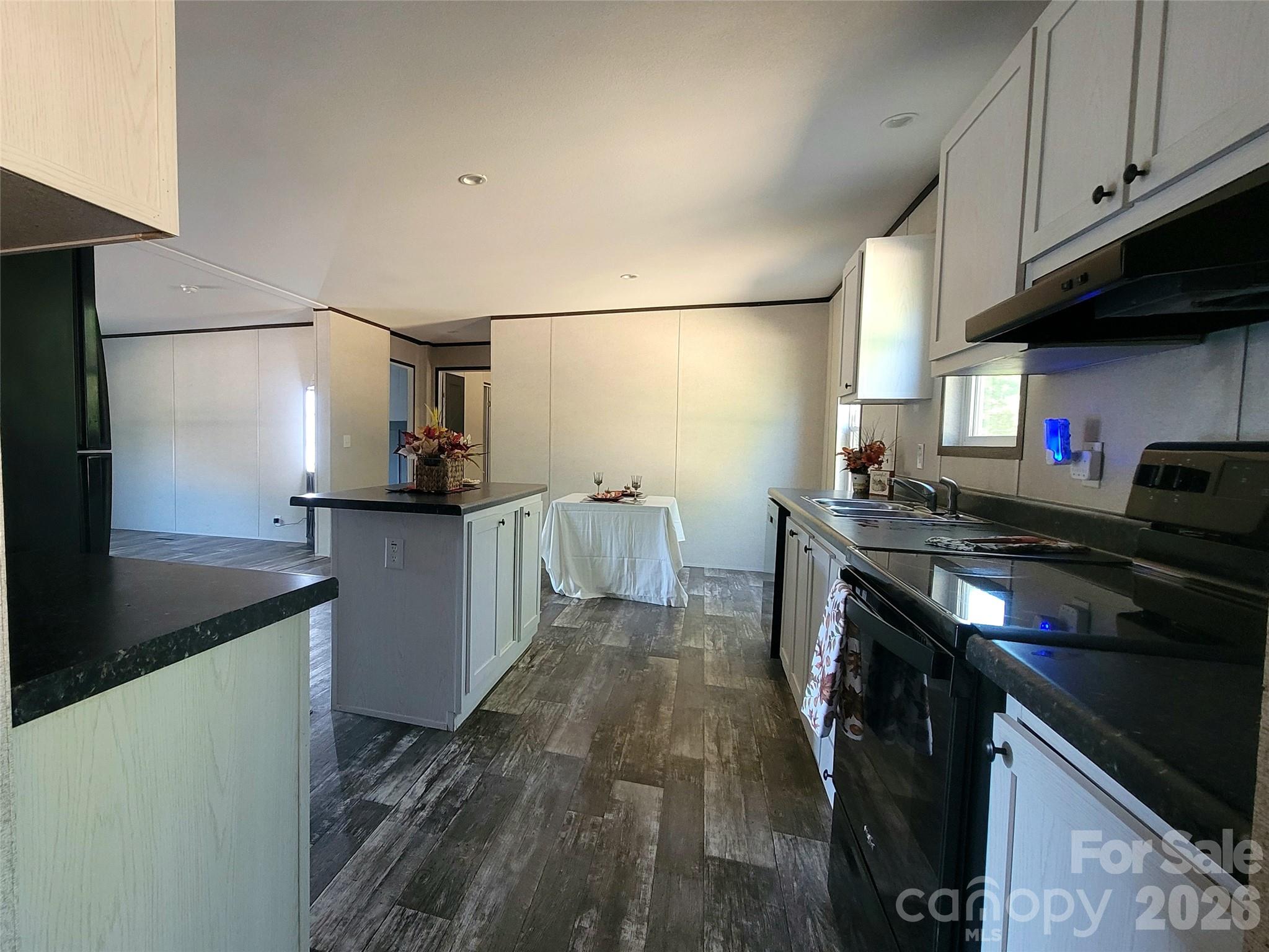 Single Family Residence at 222 Gravel Hill Court, Taylorsville, photo 6 of 20
