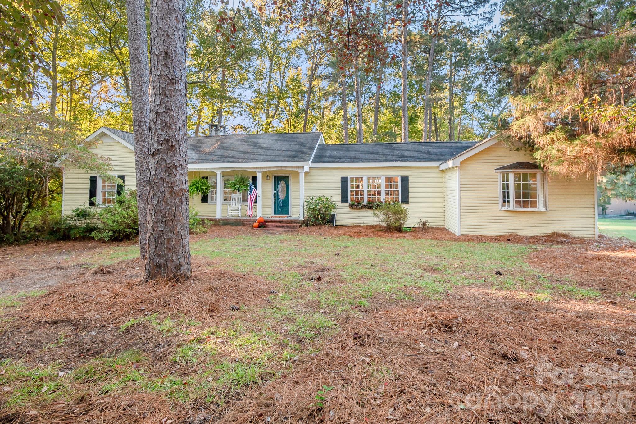 Single Family Residence at 422 Winterwood Road, Kershaw