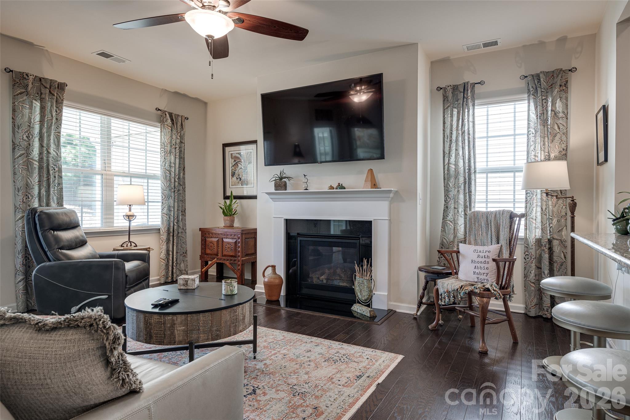 Single Family Residence at 13301 Canterbury Castle Drive, Charlotte, photo 17 of 48