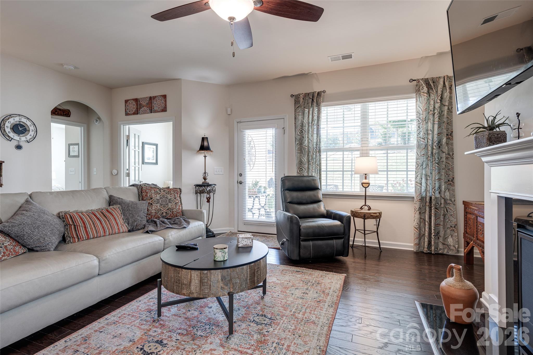 Single Family Residence at 13301 Canterbury Castle Drive, Charlotte, photo 21 of 48