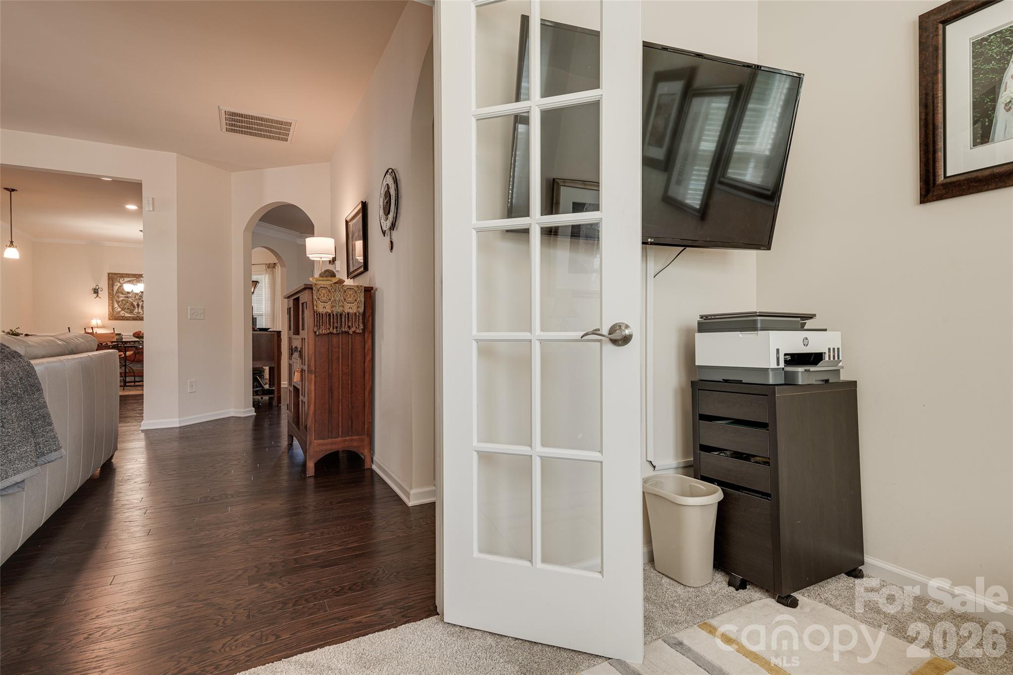 Single Family Residence at 13301 Canterbury Castle Drive, Charlotte, photo 27 of 48