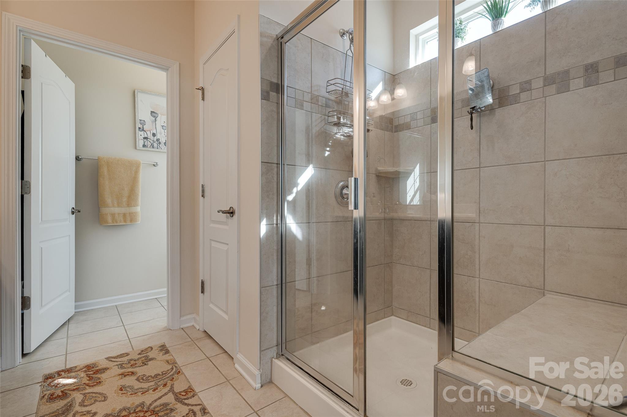 Single Family Residence at 13301 Canterbury Castle Drive, Charlotte, photo 32 of 48