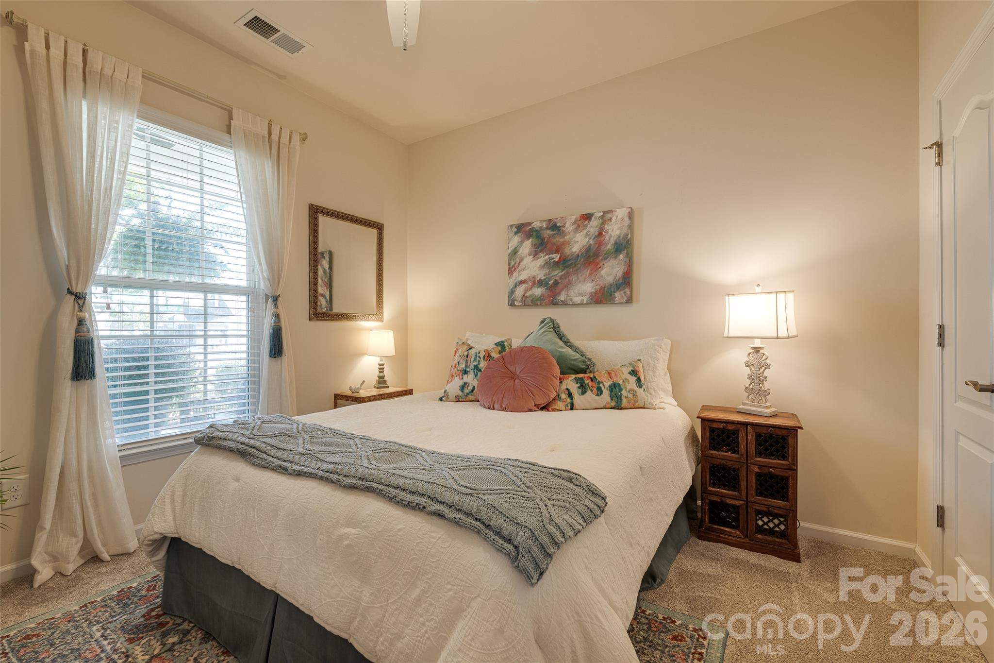 Single Family Residence at 13301 Canterbury Castle Drive, Charlotte, photo 37 of 48