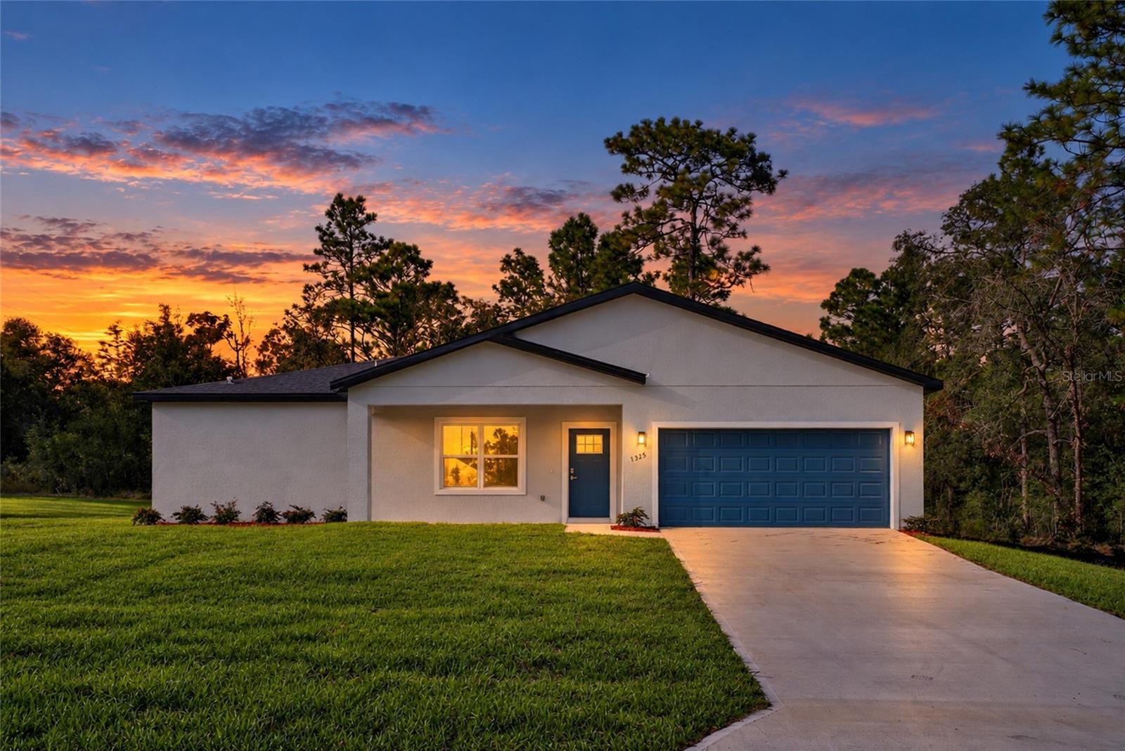 1325 W EVERGREEN DR
