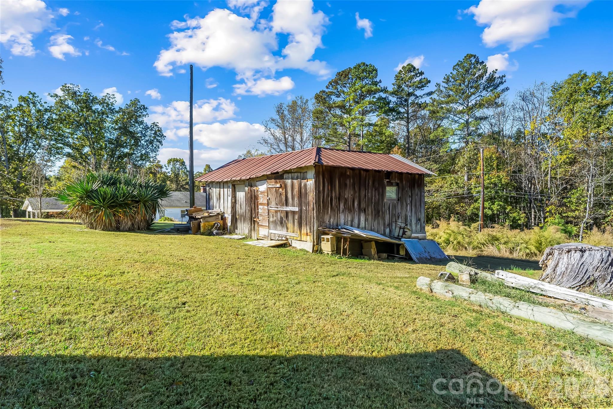 Single Family Residence at 6423 US 70 Highway E, Nebo, photo 28 of 37