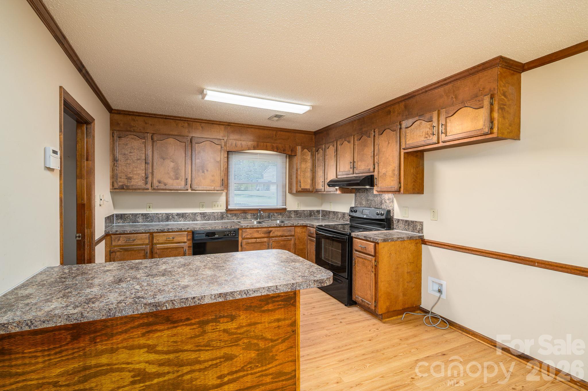 Kitchen - 429 Rowan Court, Gastonia
