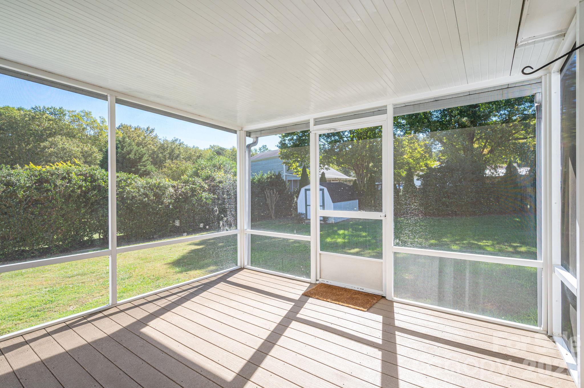 Screened-in-porch - 429 Rowan Court, Gastonia