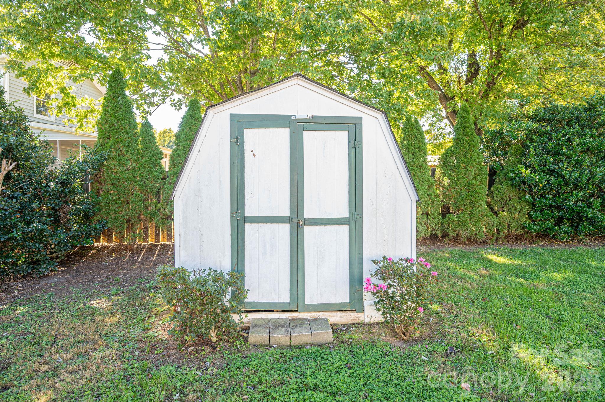building - 429 Rowan Court, Gastonia