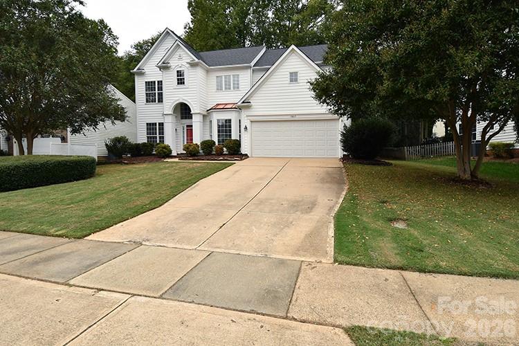 Single Family Residence at 15817 Kinlocke Drive, Huntersville, photo 2 of 25