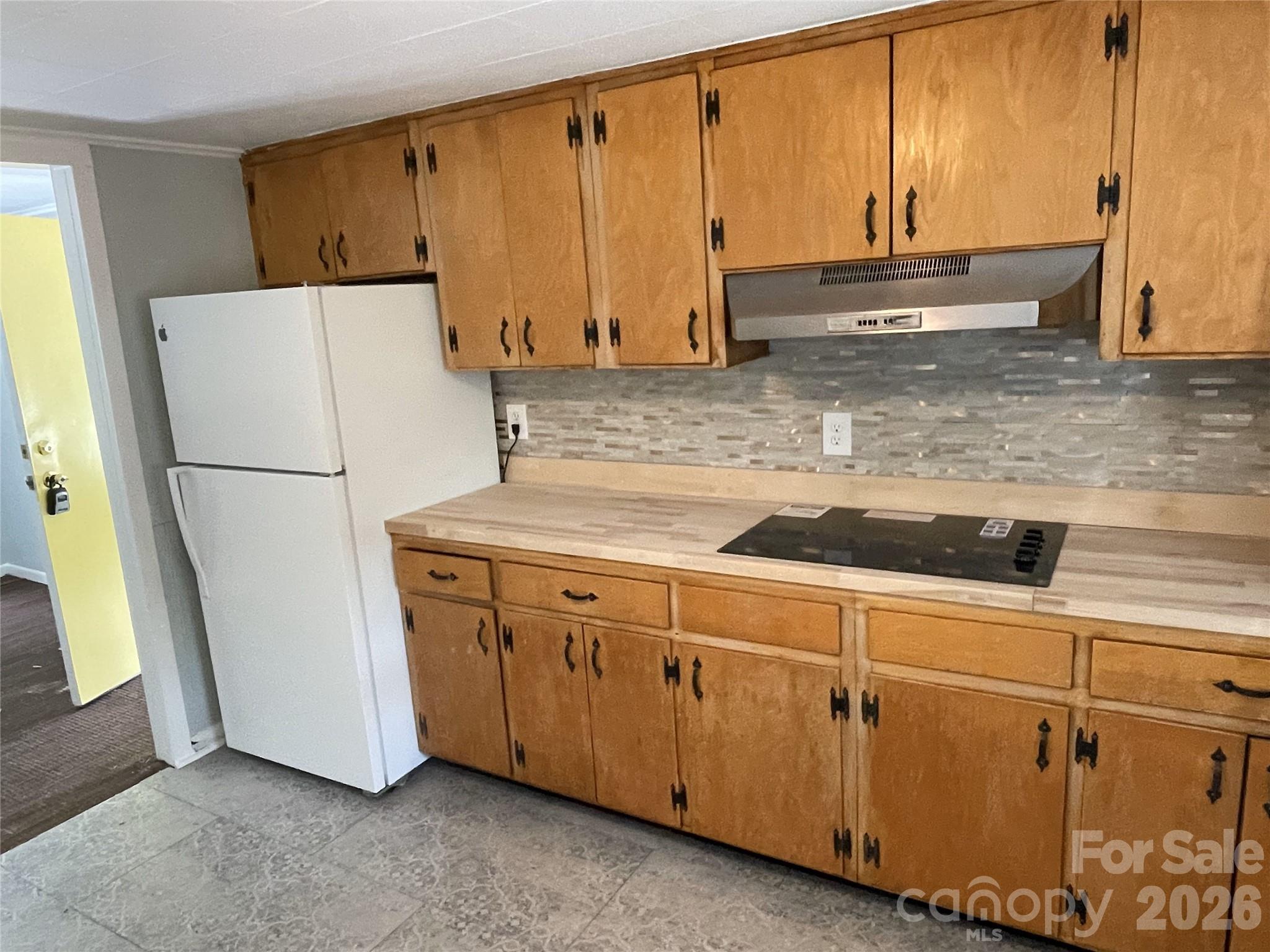 Single Family Residence at 822 Azalea Avenue, Black Mountain, photo 7 of 22