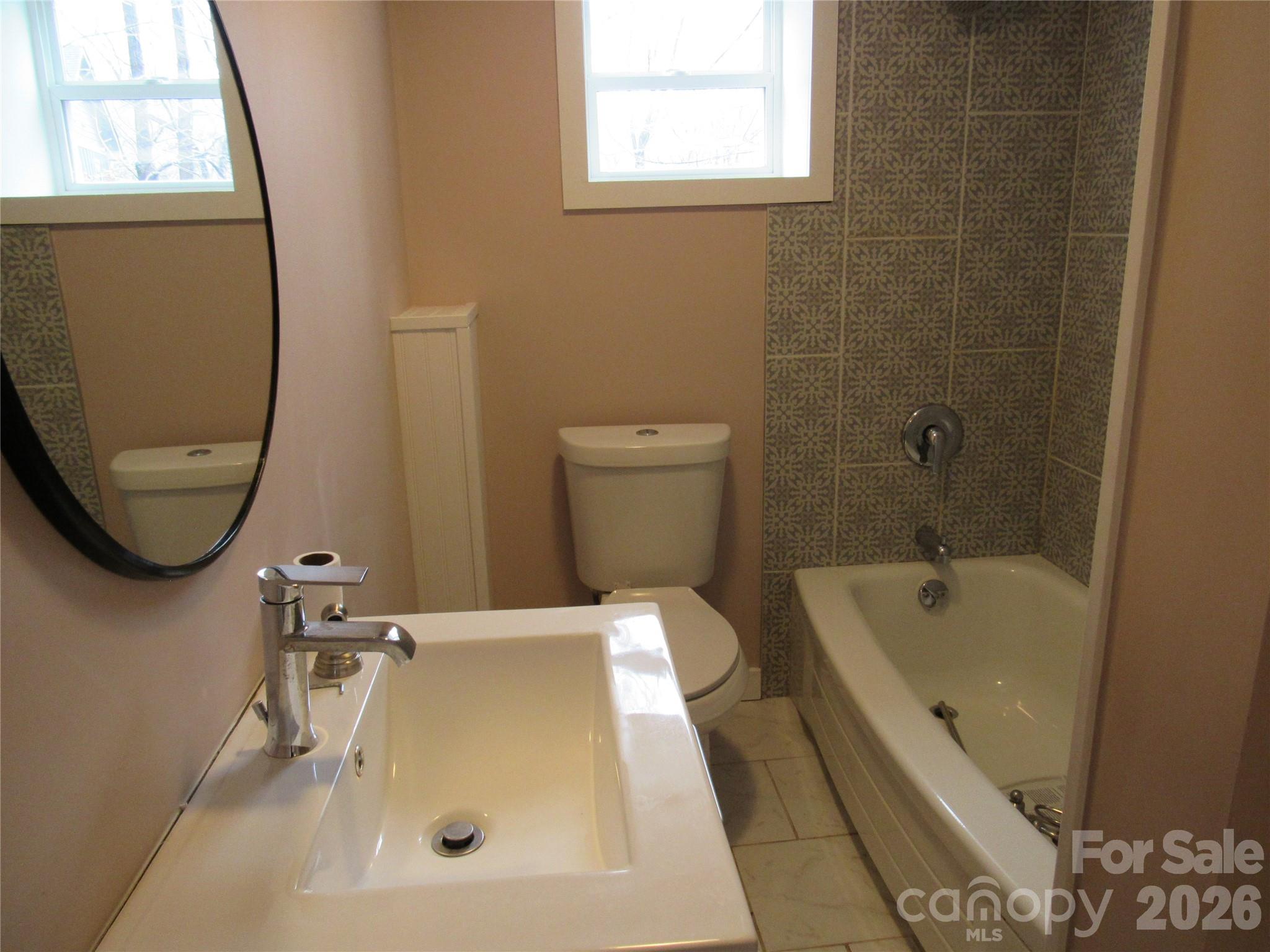 Single Family Residence at 822 Azalea Avenue, Black Mountain, photo 9 of 22