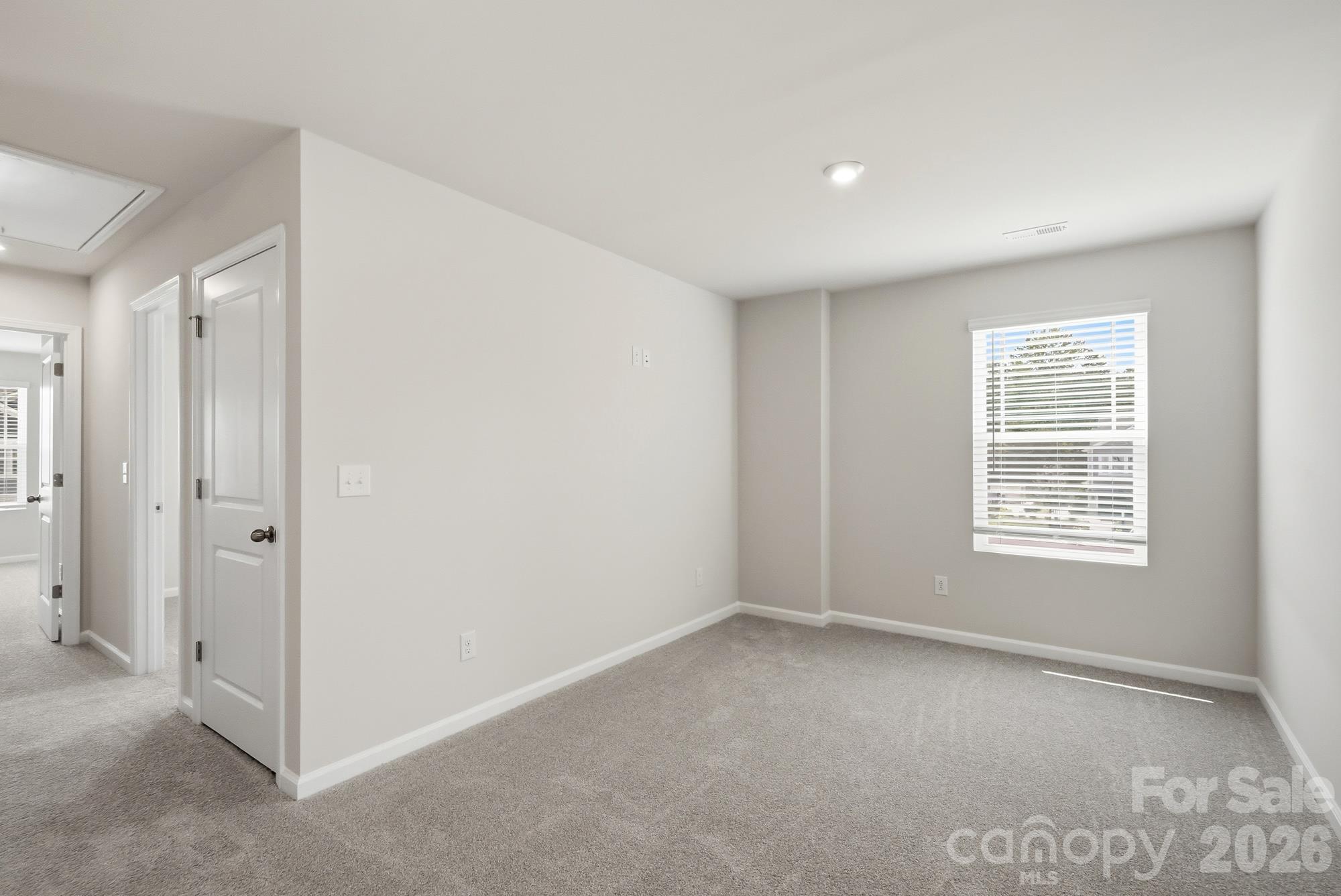 Townhouse at 324 Laura Elizabeth Lane, Clover, photo 9 of 19
