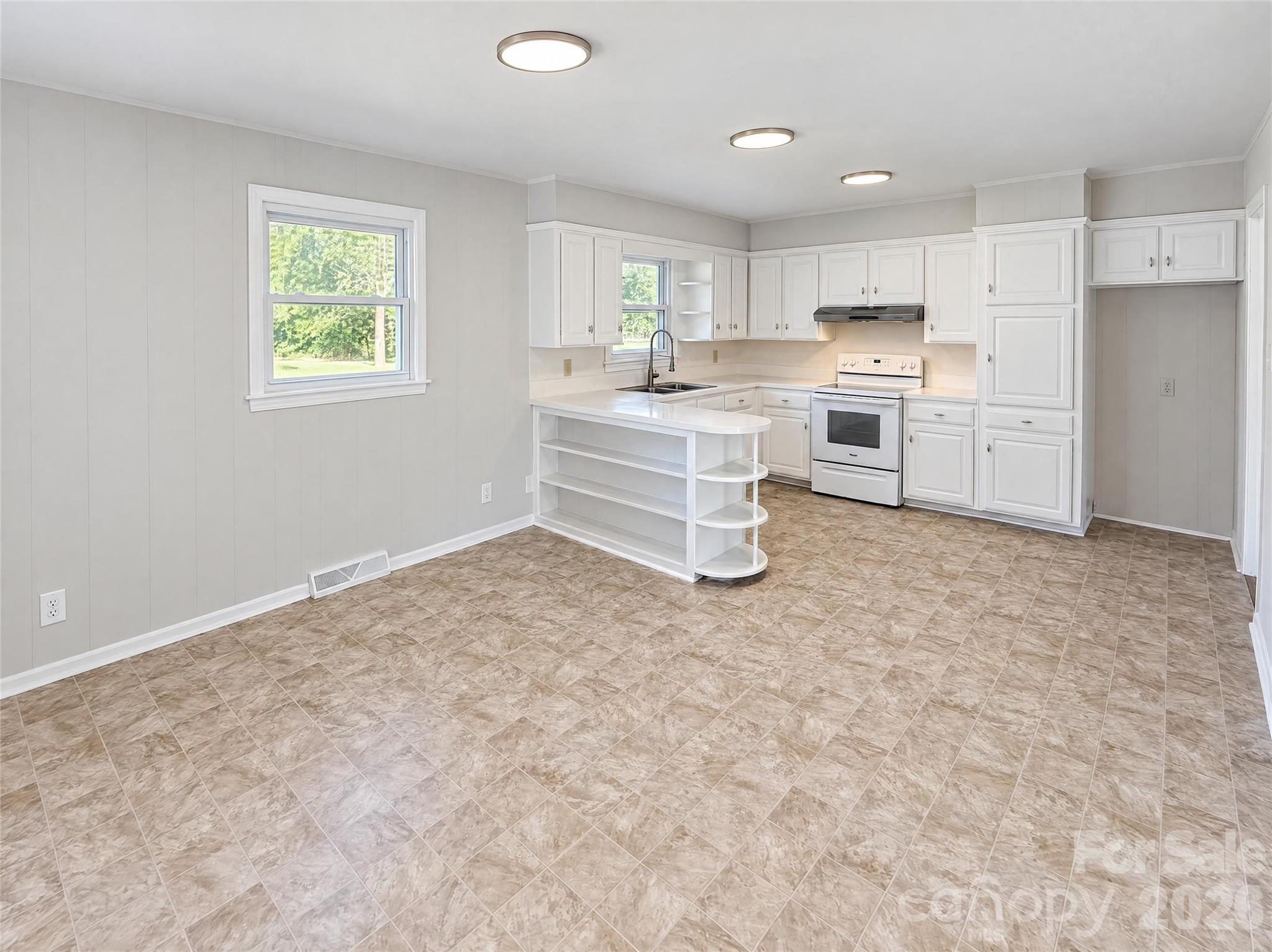 Single Family Residence at 2138 Reeves Road, Lancaster, photo 6 of 16
