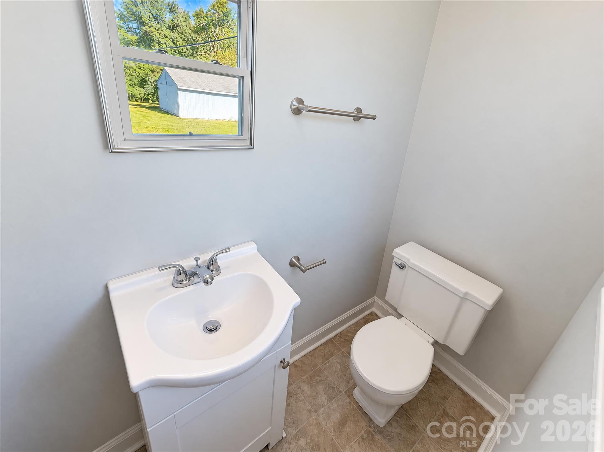Single Family Residence at 2138 Reeves Road, Lancaster, photo 10 of 16