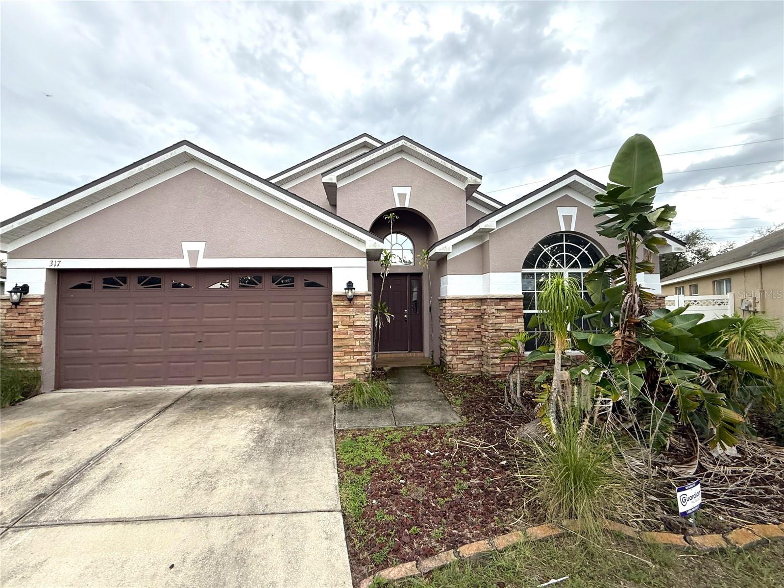 317 DELWOOD BRECK ST