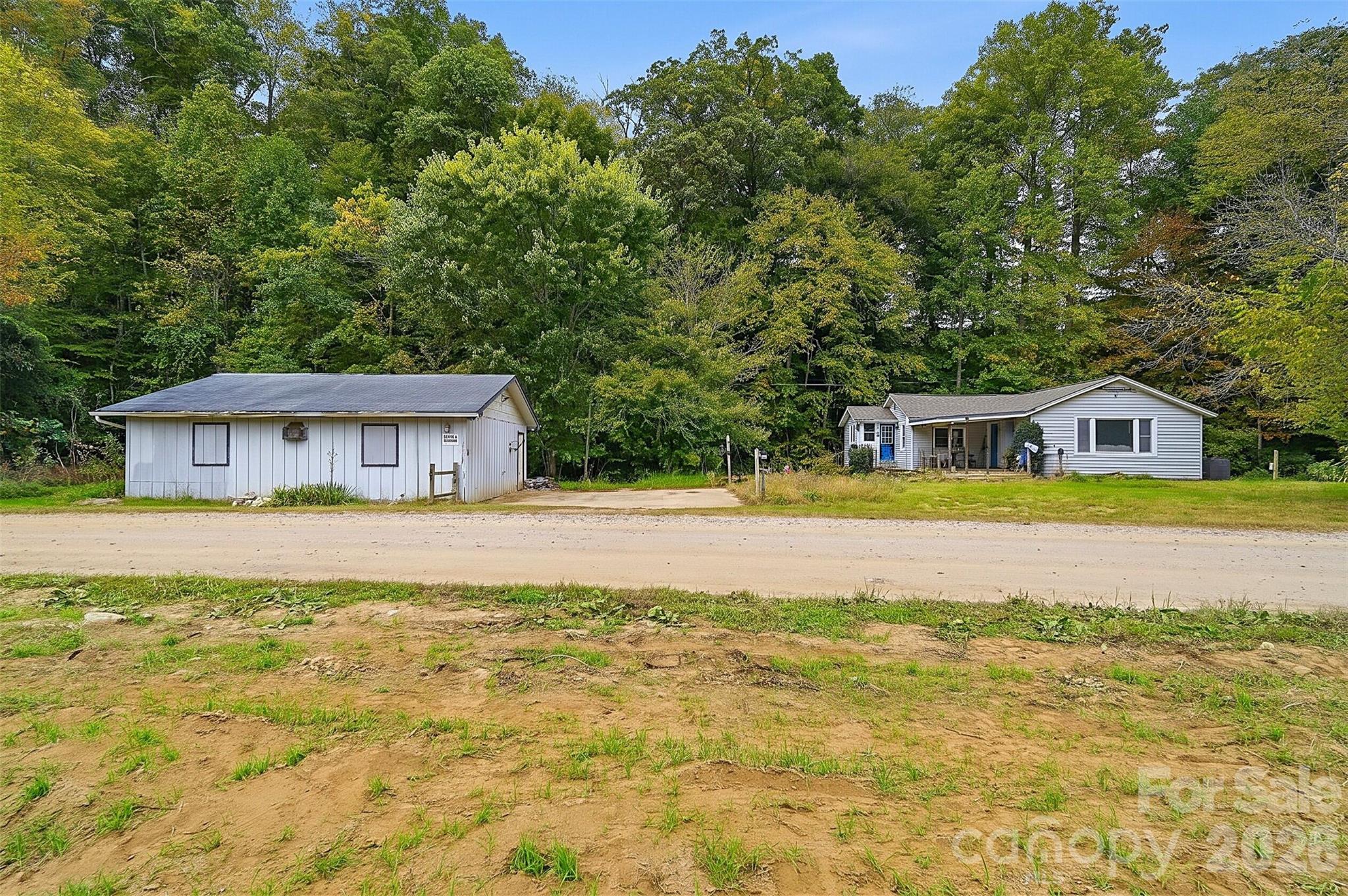Single Family Residence at 1015 Mundy Field Road, Canton, photo 19 of 26