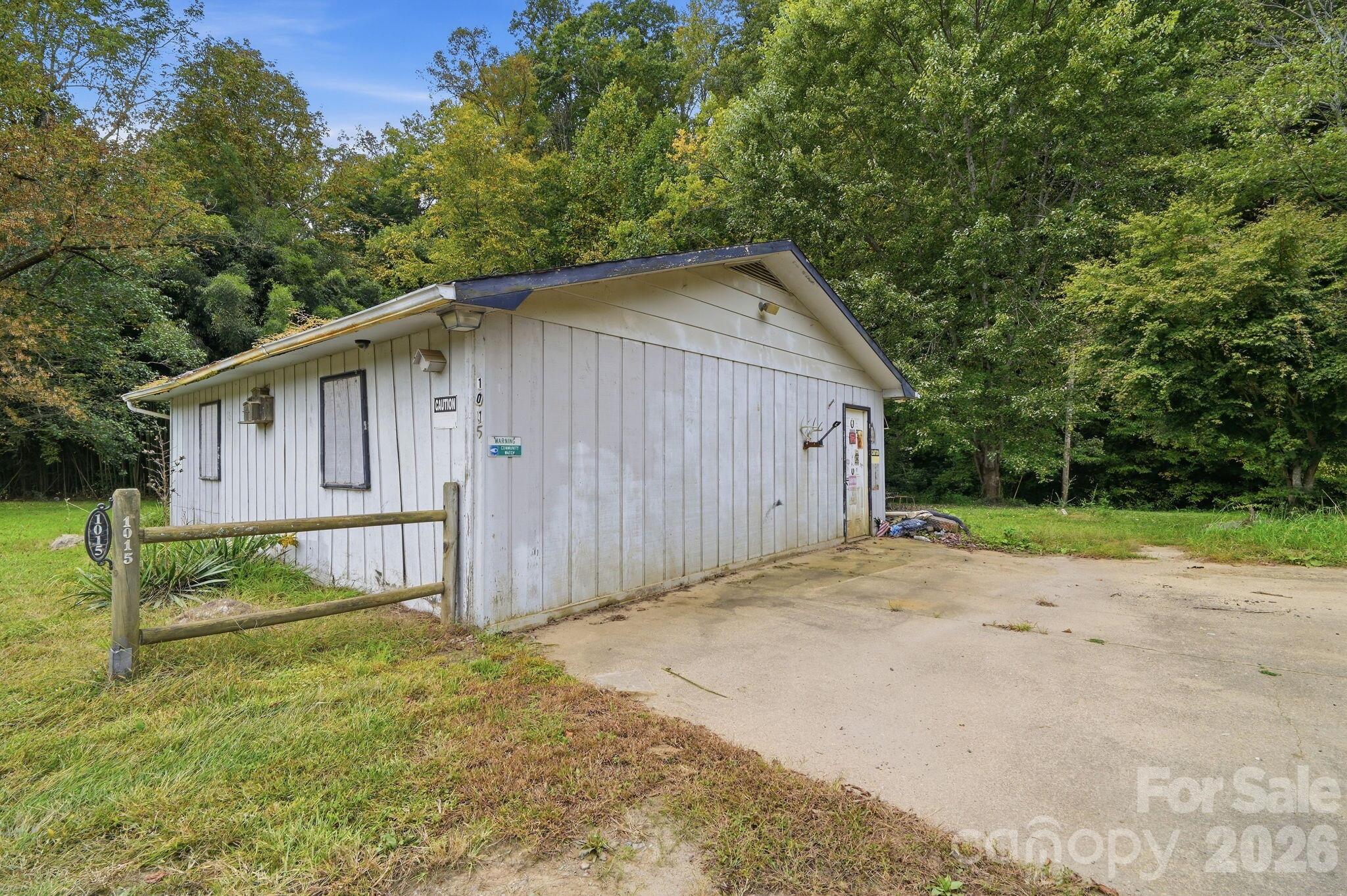 Single Family Residence at 1015 Mundy Field Road, Canton, photo 25 of 26