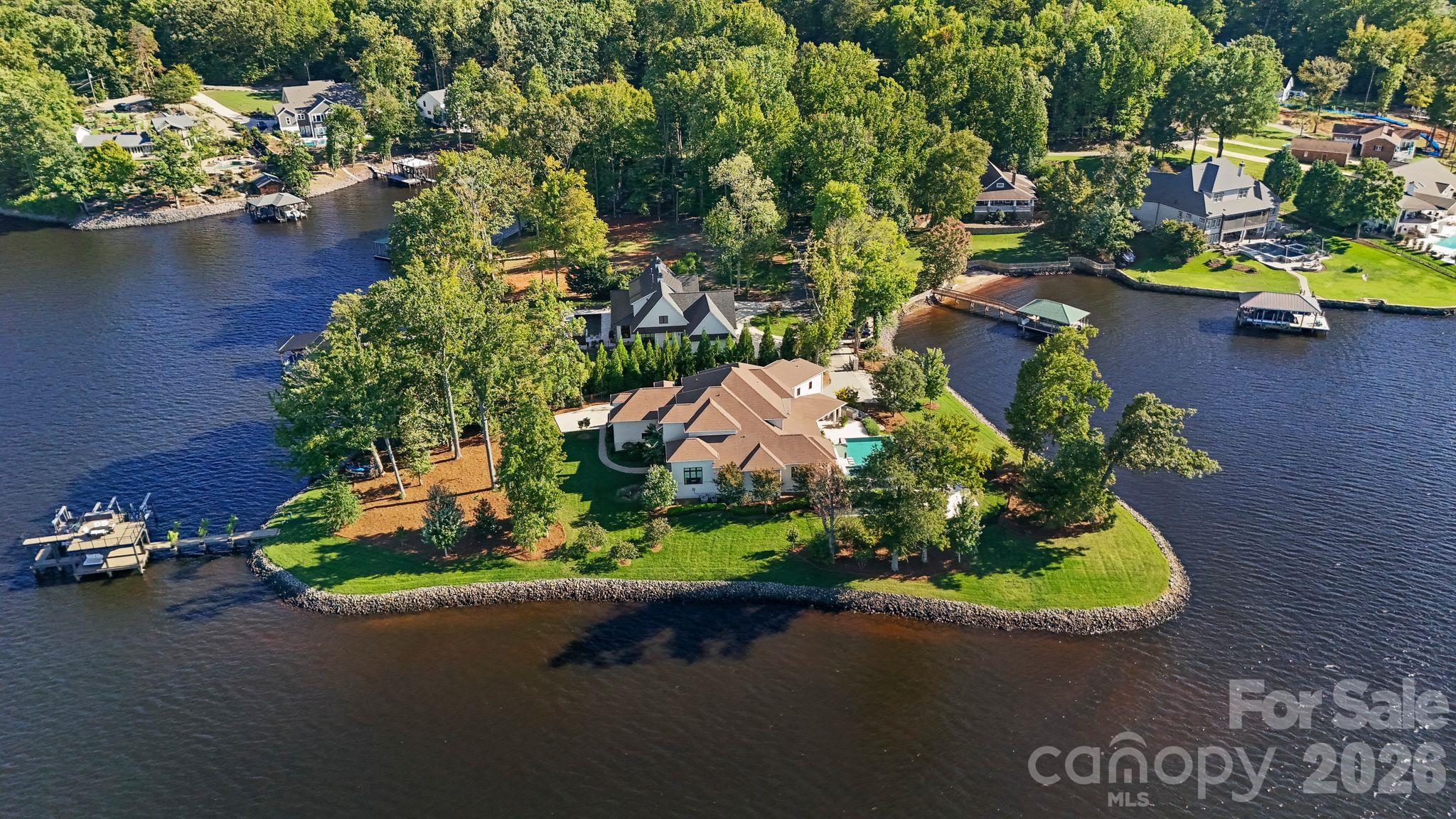 Single Family Residence at 126 Caraway Lane, Mooresville, photo 3 of 48