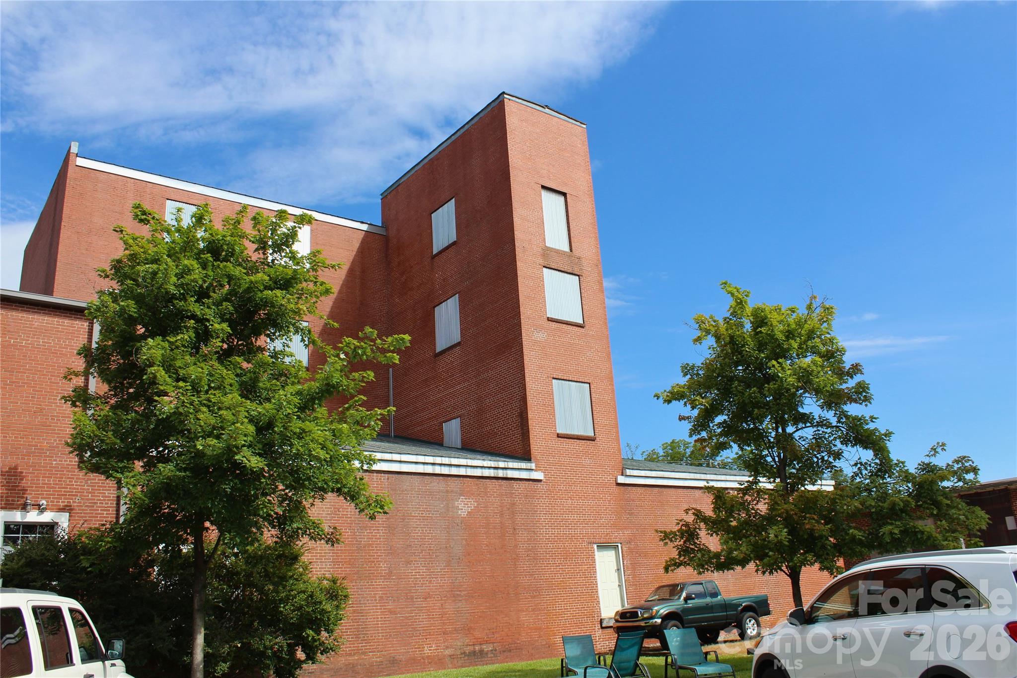 Office at 526 8th Street NE, Hickory, photo 4 of 34