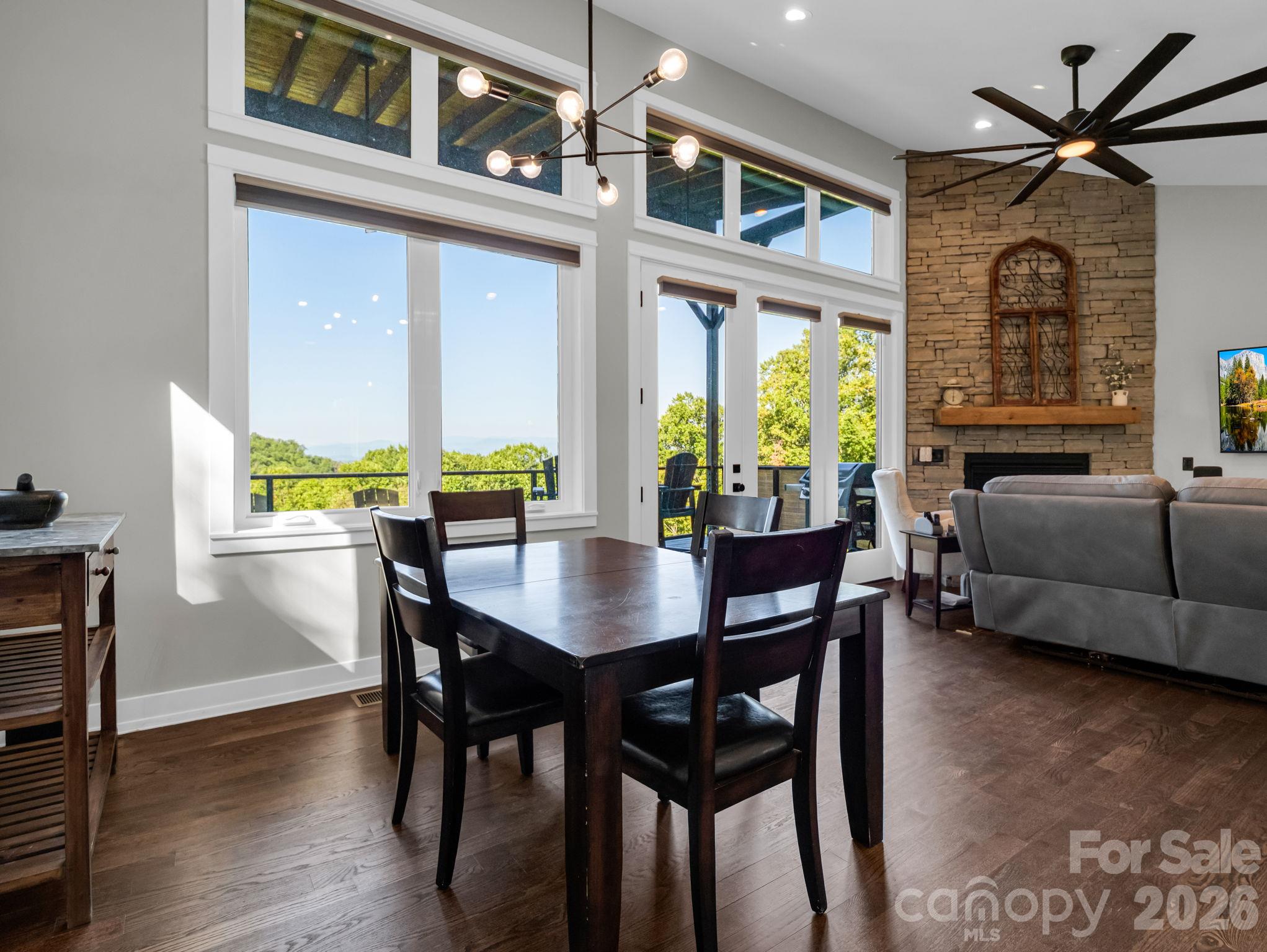 Single Family Residence at 56 Scenic View Drive, Hendersonville, photo 11 of 38