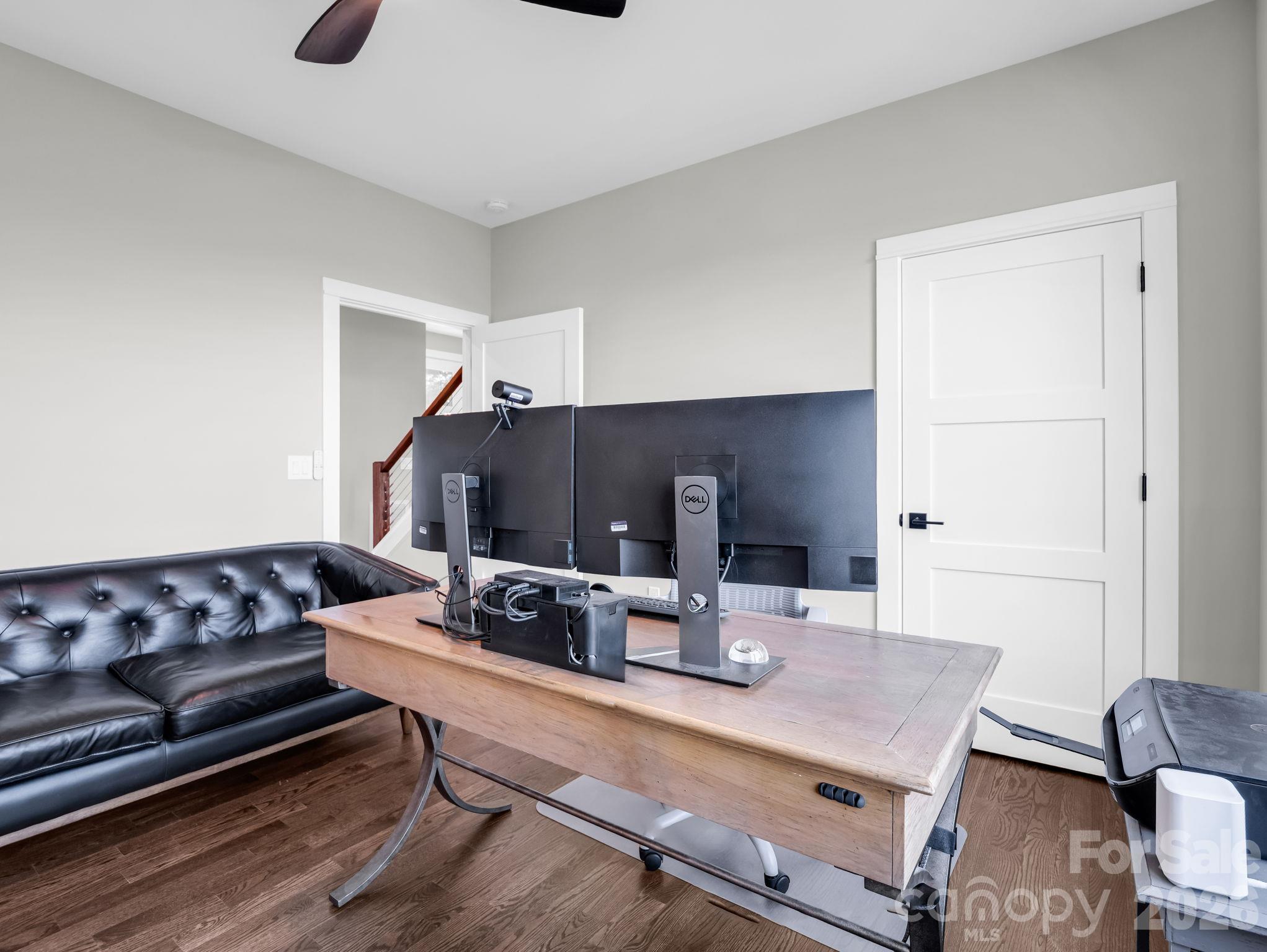 Main Floor Guest bedroom 1 - 56 Scenic View Drive, Hendersonville