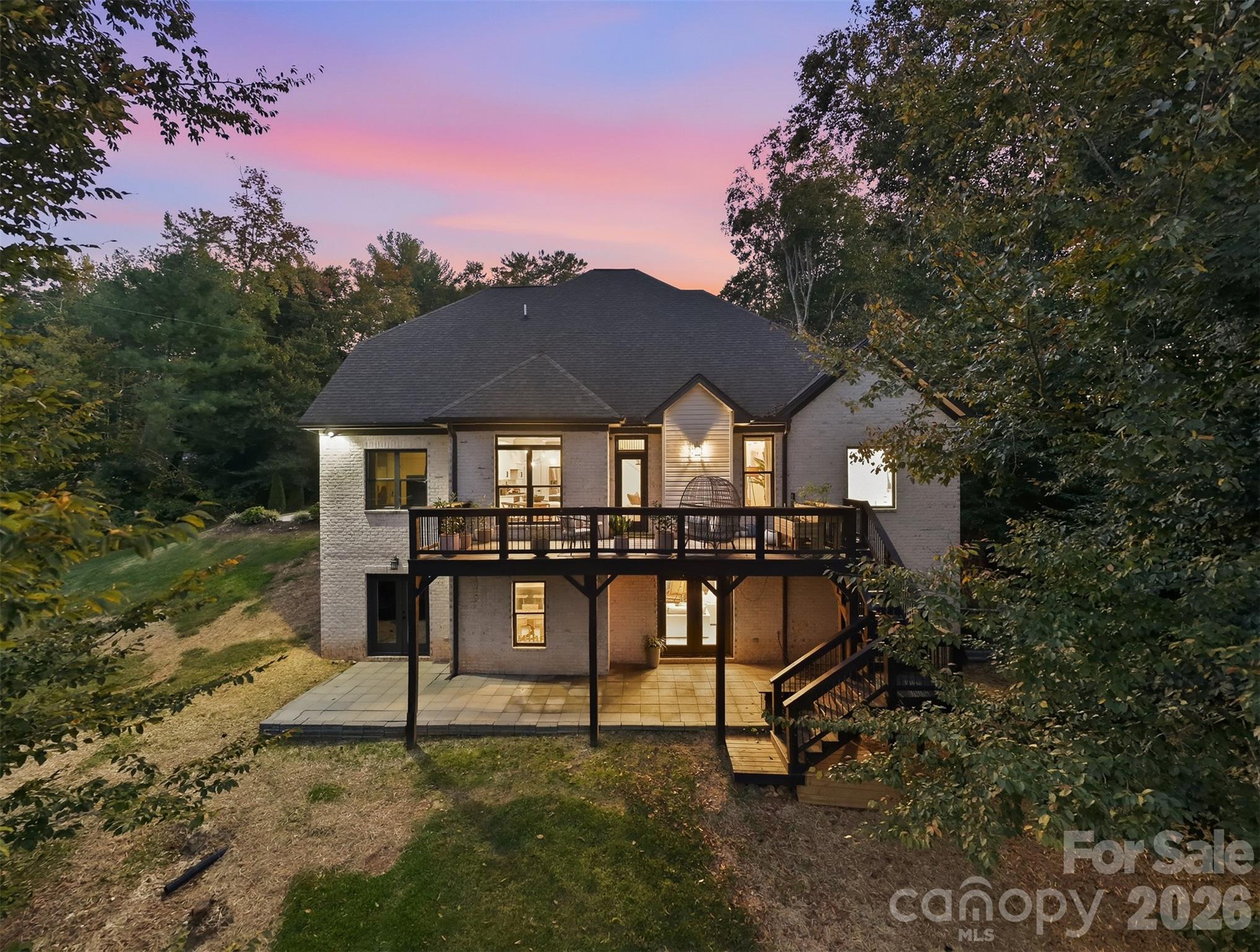 Single Family Residence at 647 Victoria Lane, Hickory, photo 3 of 48