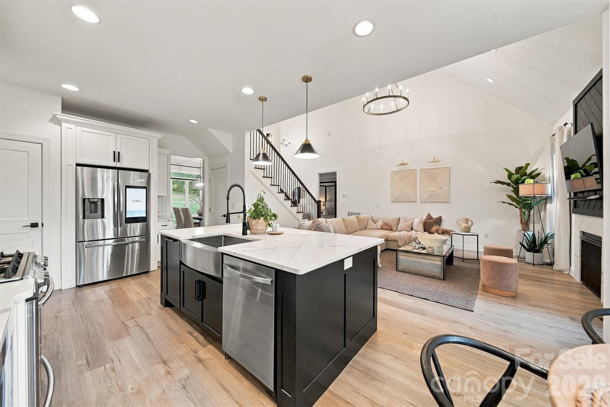 Single Family Residence at 647 Victoria Lane, Hickory, photo 12 of 48