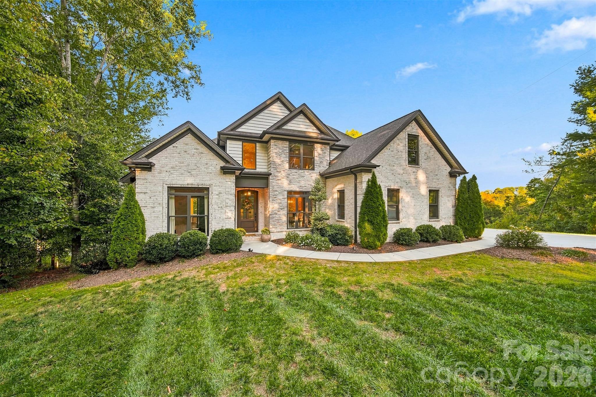 Single Family Residence at 647 Victoria Lane, Hickory, photo 47 of 48