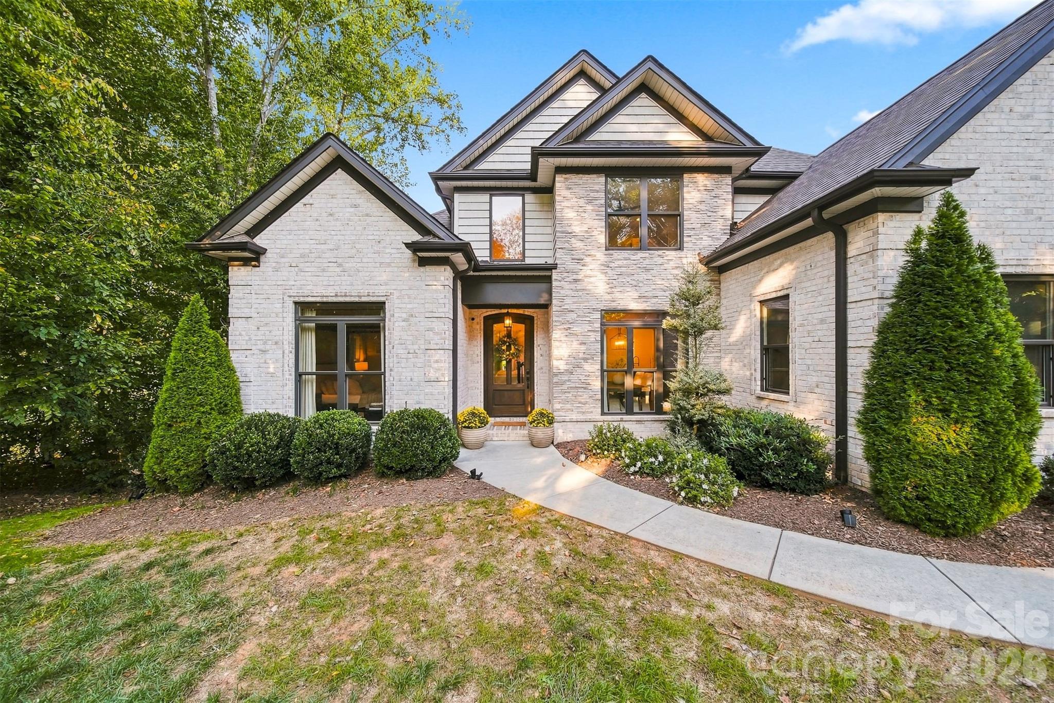 Single Family Residence at 647 Victoria Lane, Hickory, photo 48 of 48