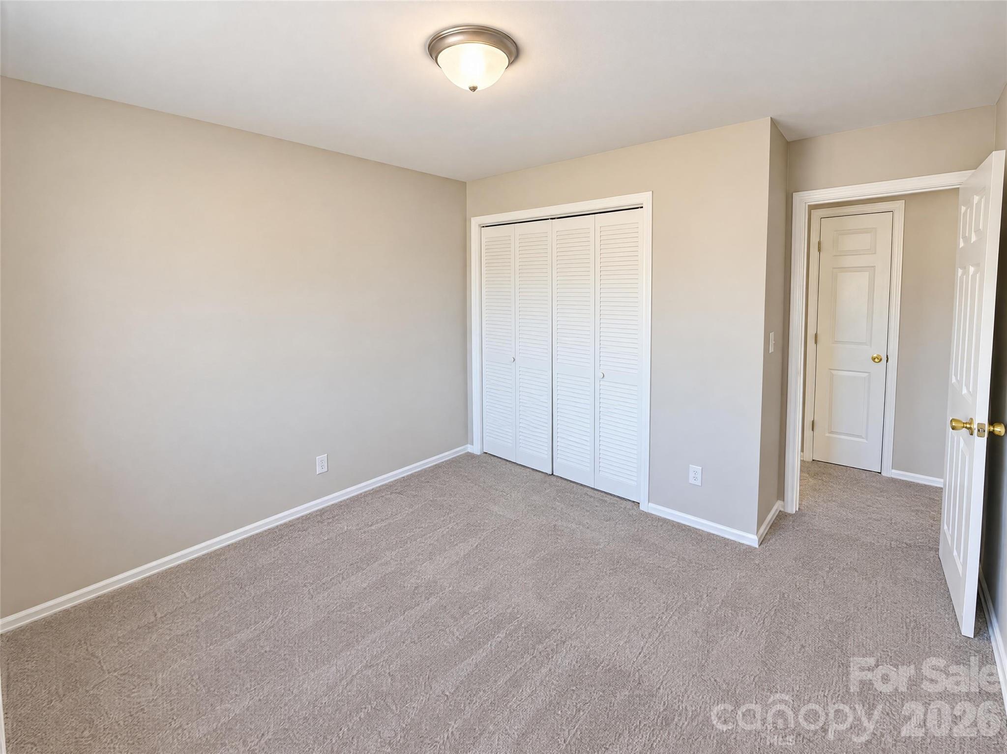 Townhouse at 8355 Knights Bridge Road, Charlotte, photo 14 of 20