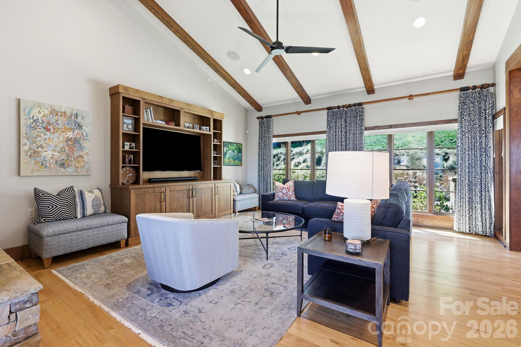 Single Family Residence at 10 Rock Cliff Way, Hendersonville, photo 5 of 48