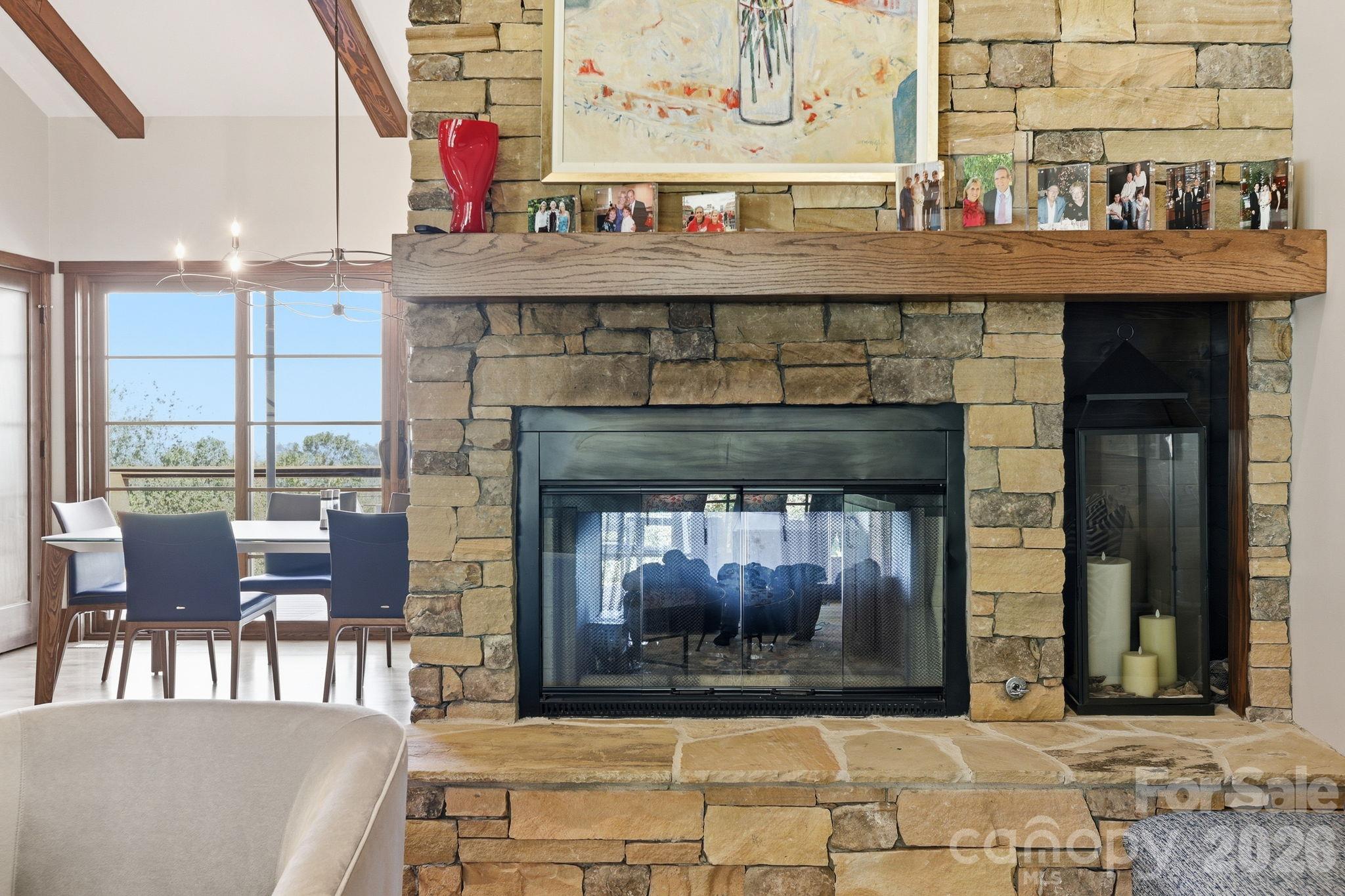 Single Family Residence at 10 Rock Cliff Way, Hendersonville, photo 7 of 48
