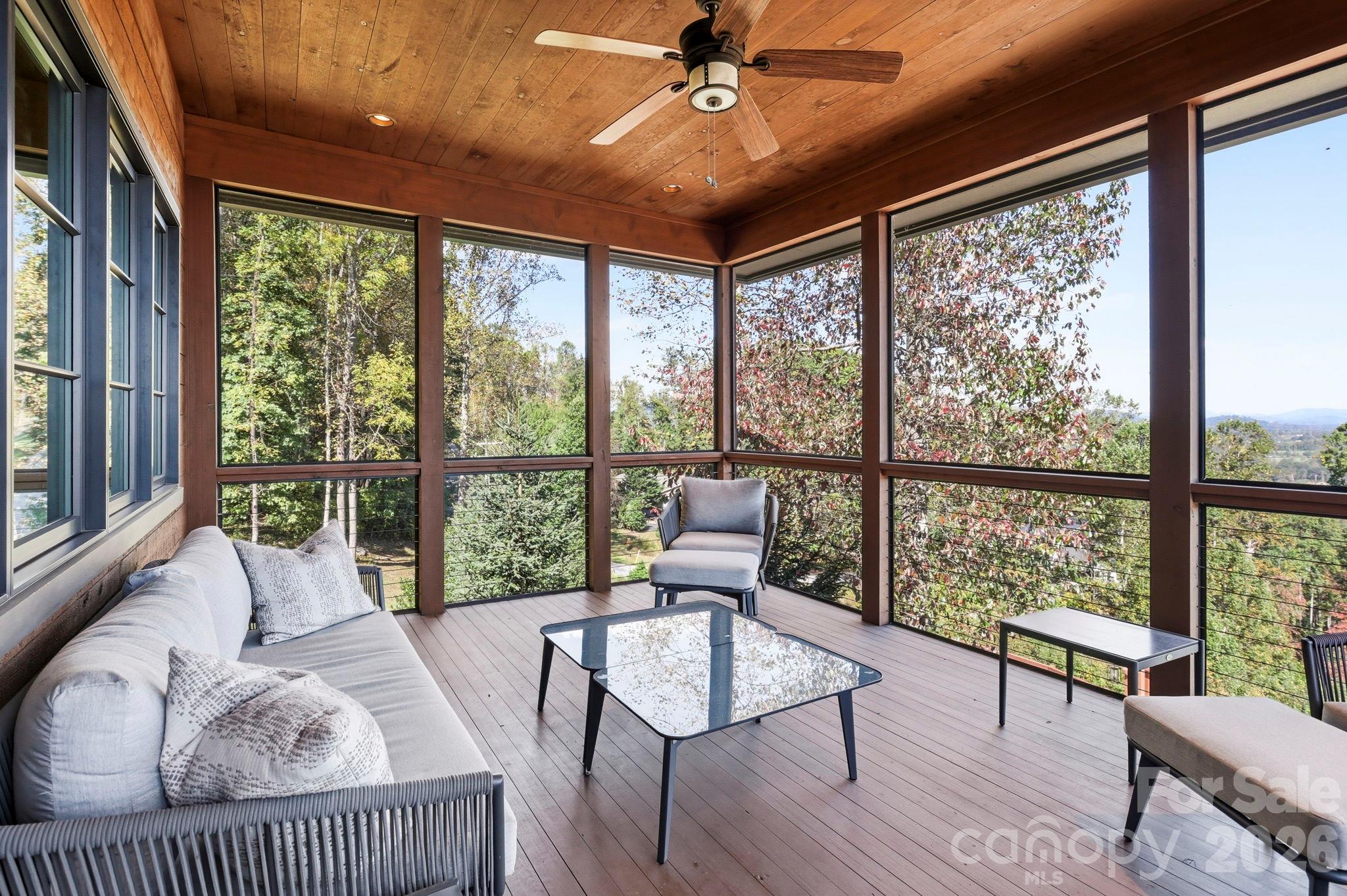 Single Family Residence at 10 Rock Cliff Way, Hendersonville, photo 13 of 48