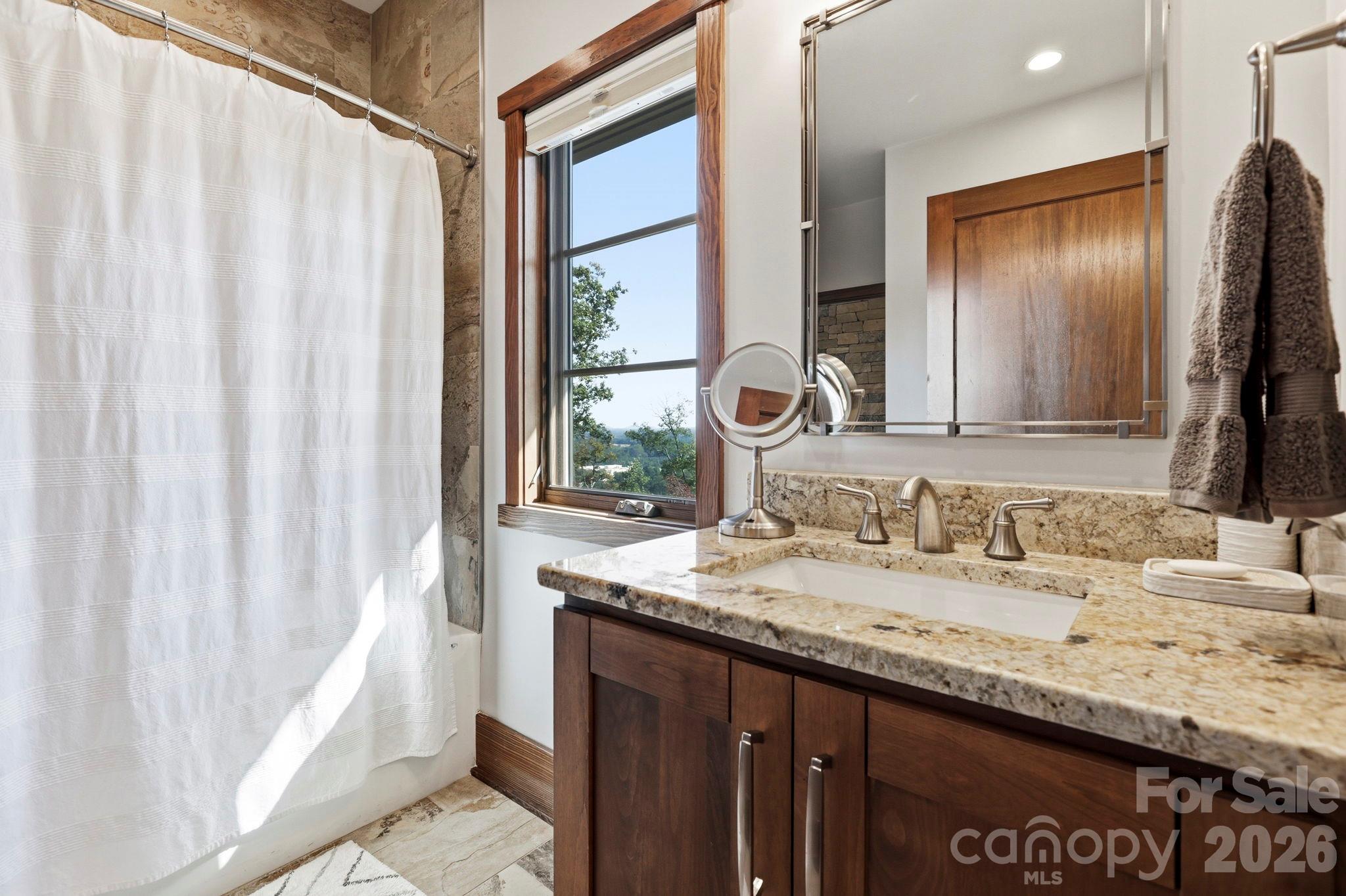 Single Family Residence at 10 Rock Cliff Way, Hendersonville, photo 20 of 48