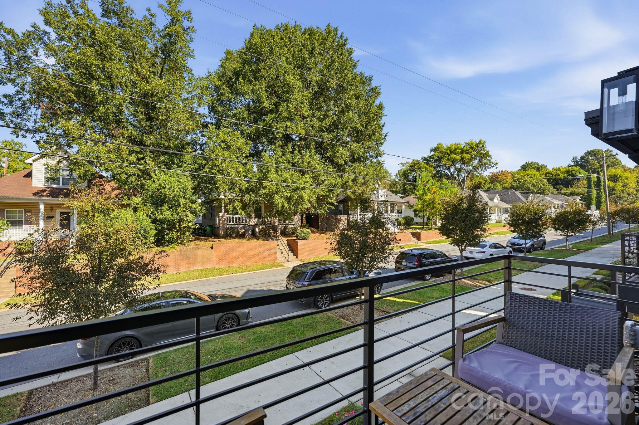 Townhouse at 367 S Bruns Avenue, Charlotte, photo 9 of 21
