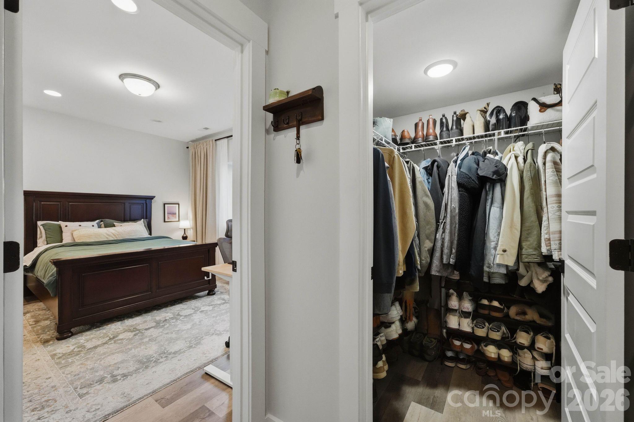 Townhouse at 367 S Bruns Avenue, Charlotte, photo 19 of 21