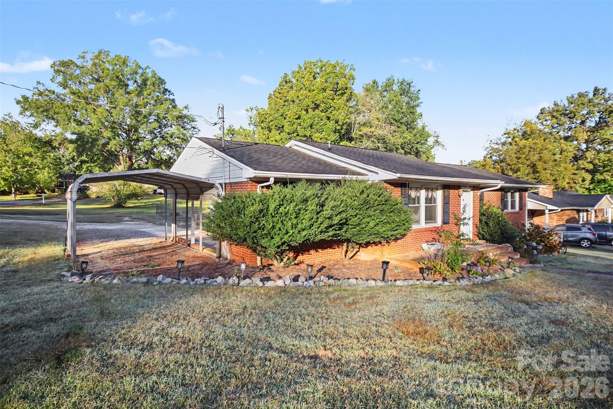Single Family Residence at 100 Amy Court, Gastonia, photo 2 of 26