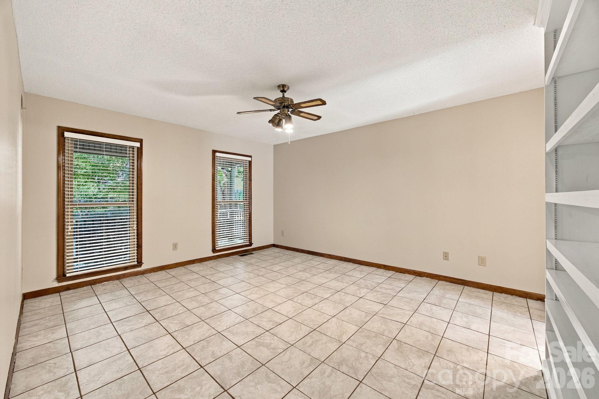 Single Family Residence at 3400 Jonesberry Road, Mint Hill, photo 9 of 43