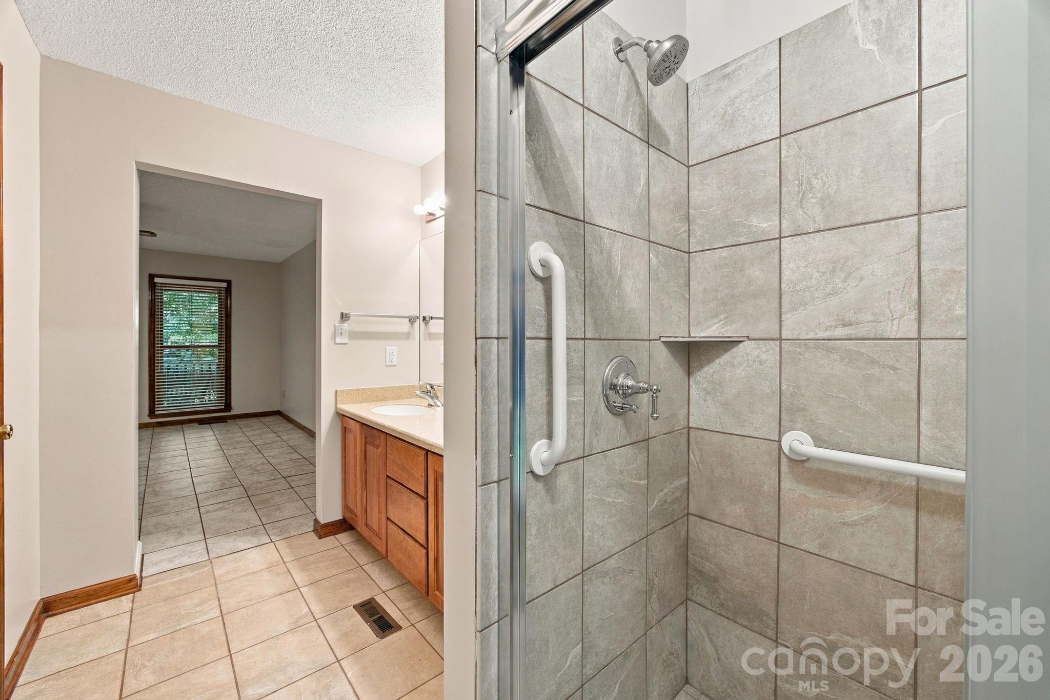 Single Family Residence at 3400 Jonesberry Road, Mint Hill, photo 12 of 43