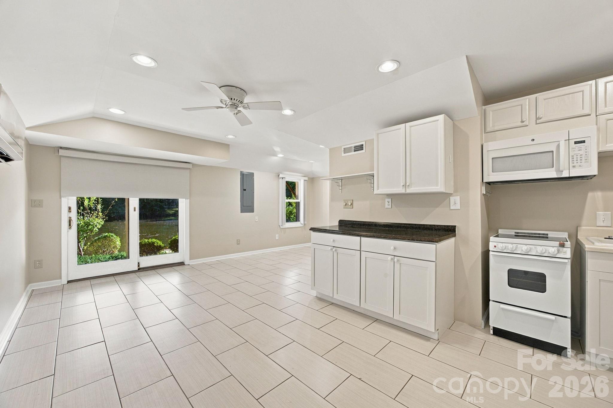Single Family Residence at 3400 Jonesberry Road, Mint Hill, photo 38 of 43
