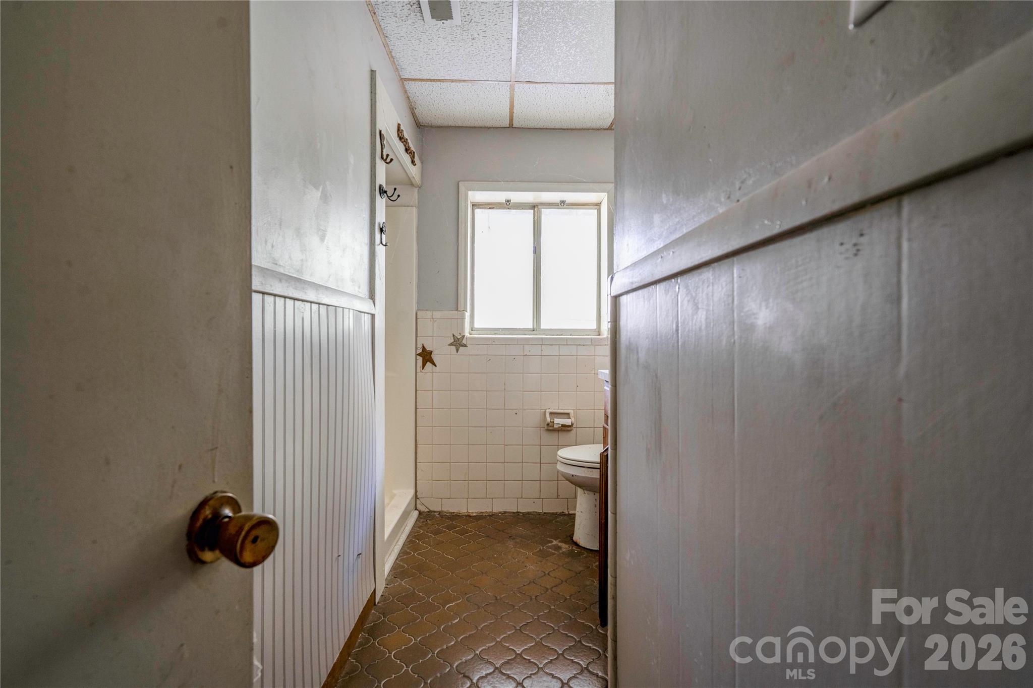 Basement Bath - 712 Hanover Drive, Shelby