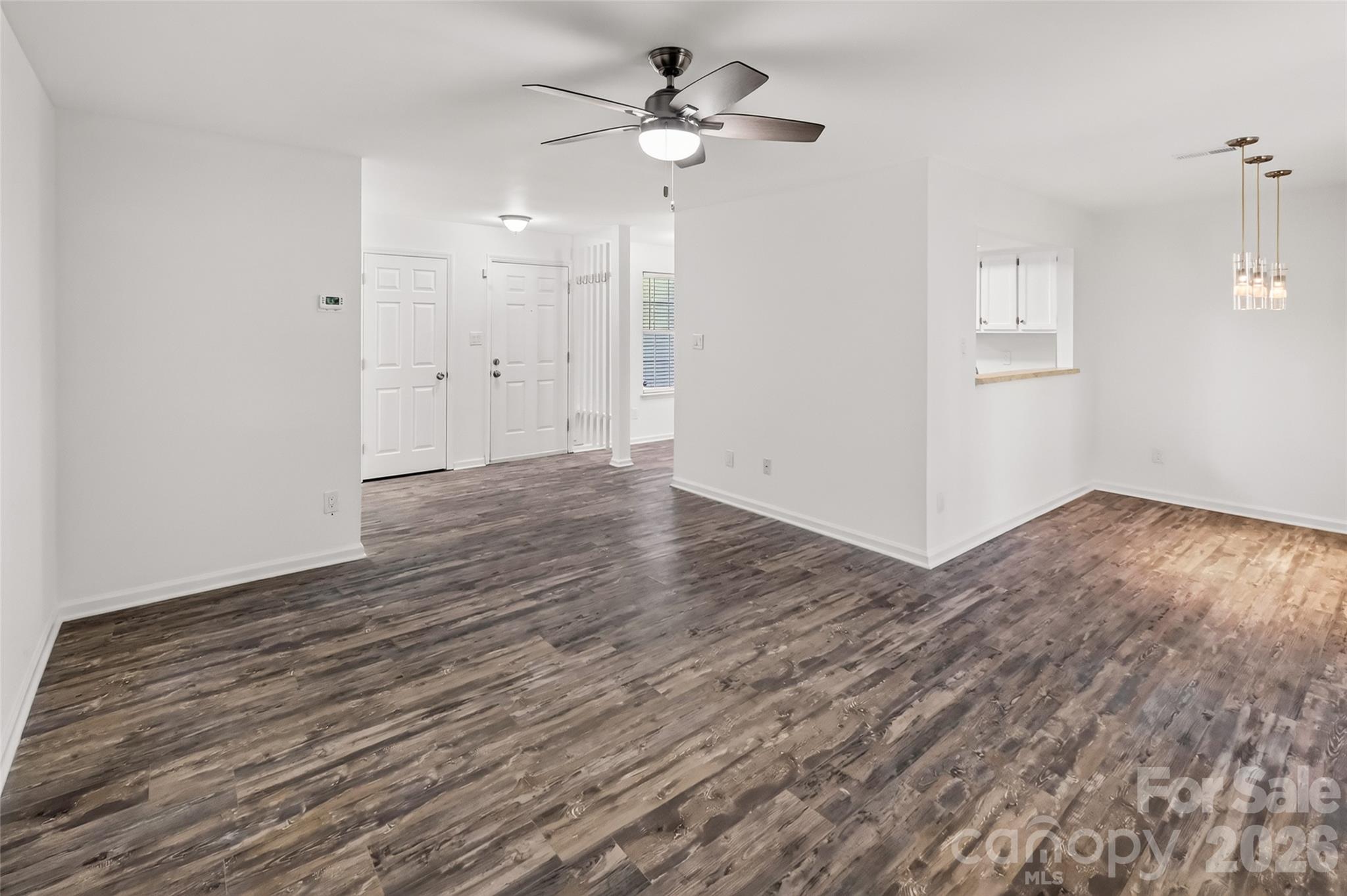 Condominium at 2913 Iron Gate Lane, Charlotte, photo 5 of 35