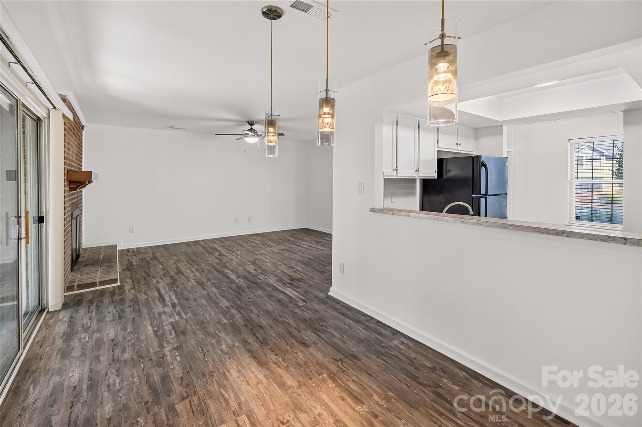 Condominium at 2913 Iron Gate Lane, Charlotte, photo 8 of 35