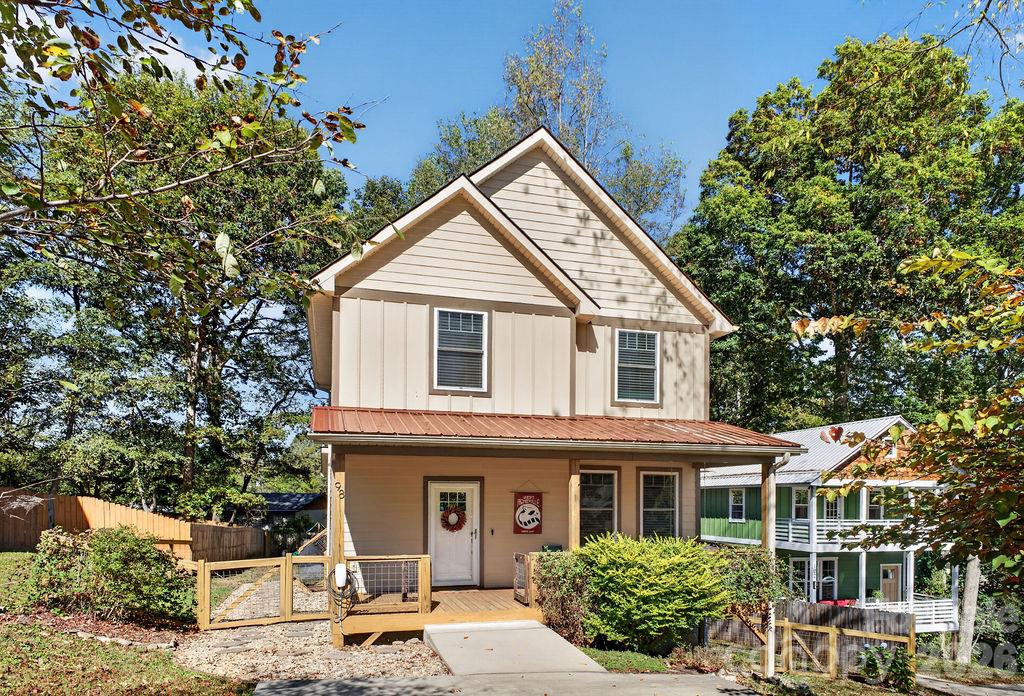 Welcome to 98 Langwell Ave! - 98 Langwell Avenue, Asheville