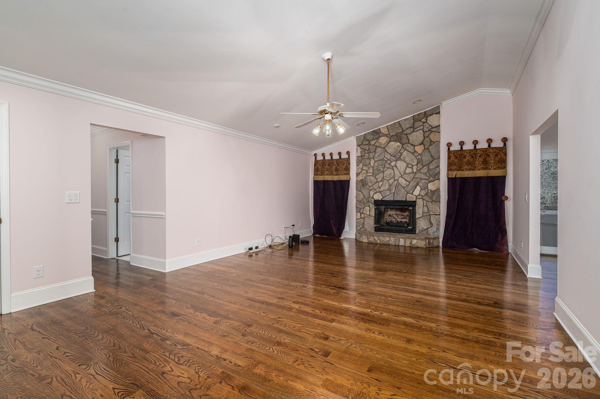 Single Family Residence at 3647 Lake Shore Road S, Denver, photo 6 of 42