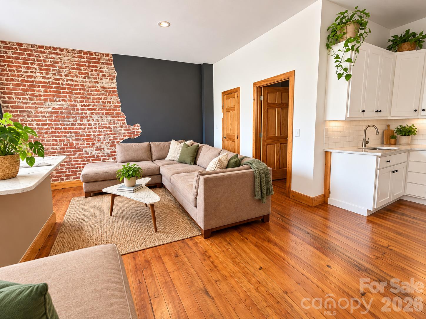 Living area - 20 S Main Street S, Marshall
