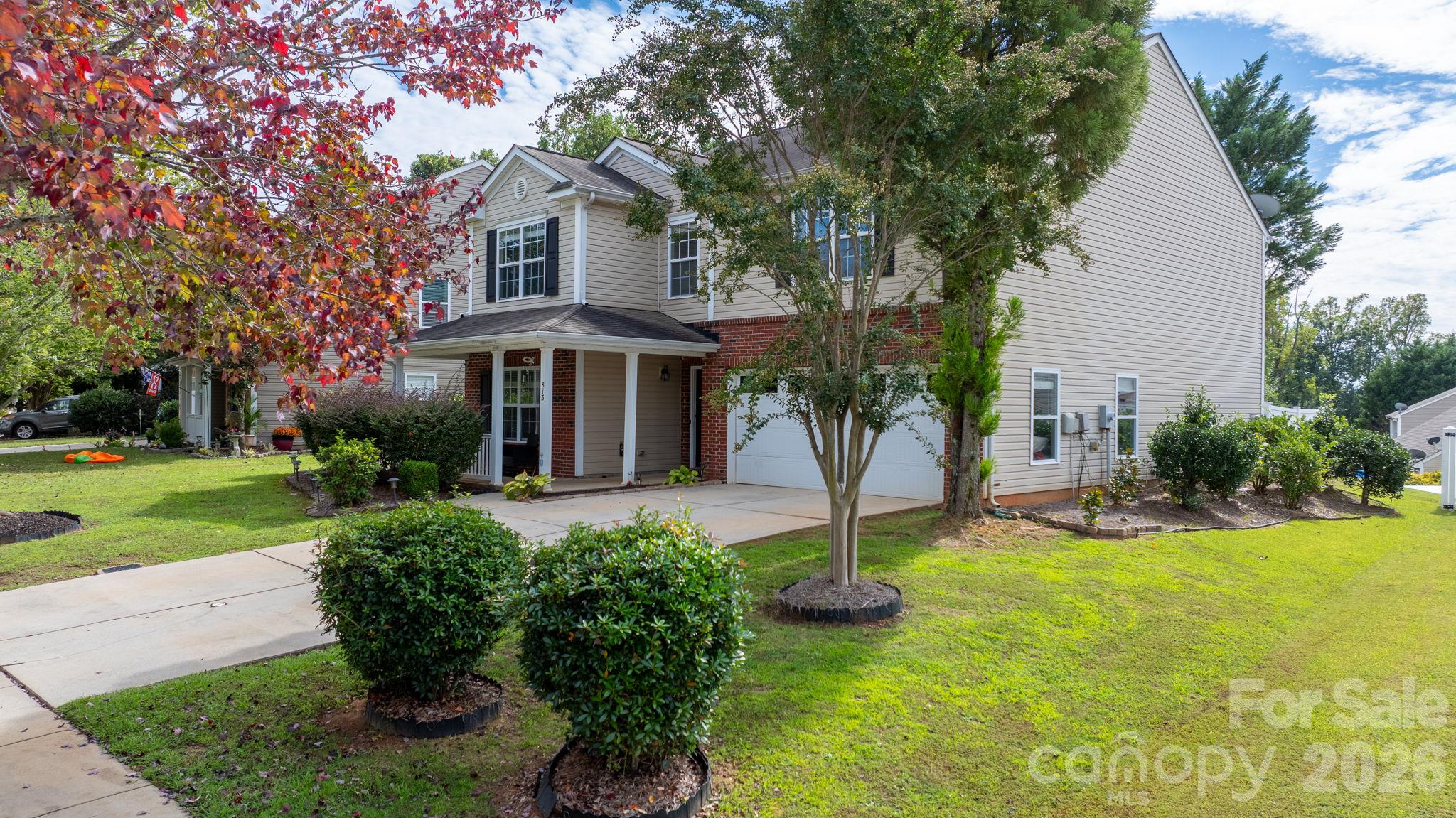 Single Family Residence at 873 Willow Creek Drive, Gastonia, photo 2 of 32