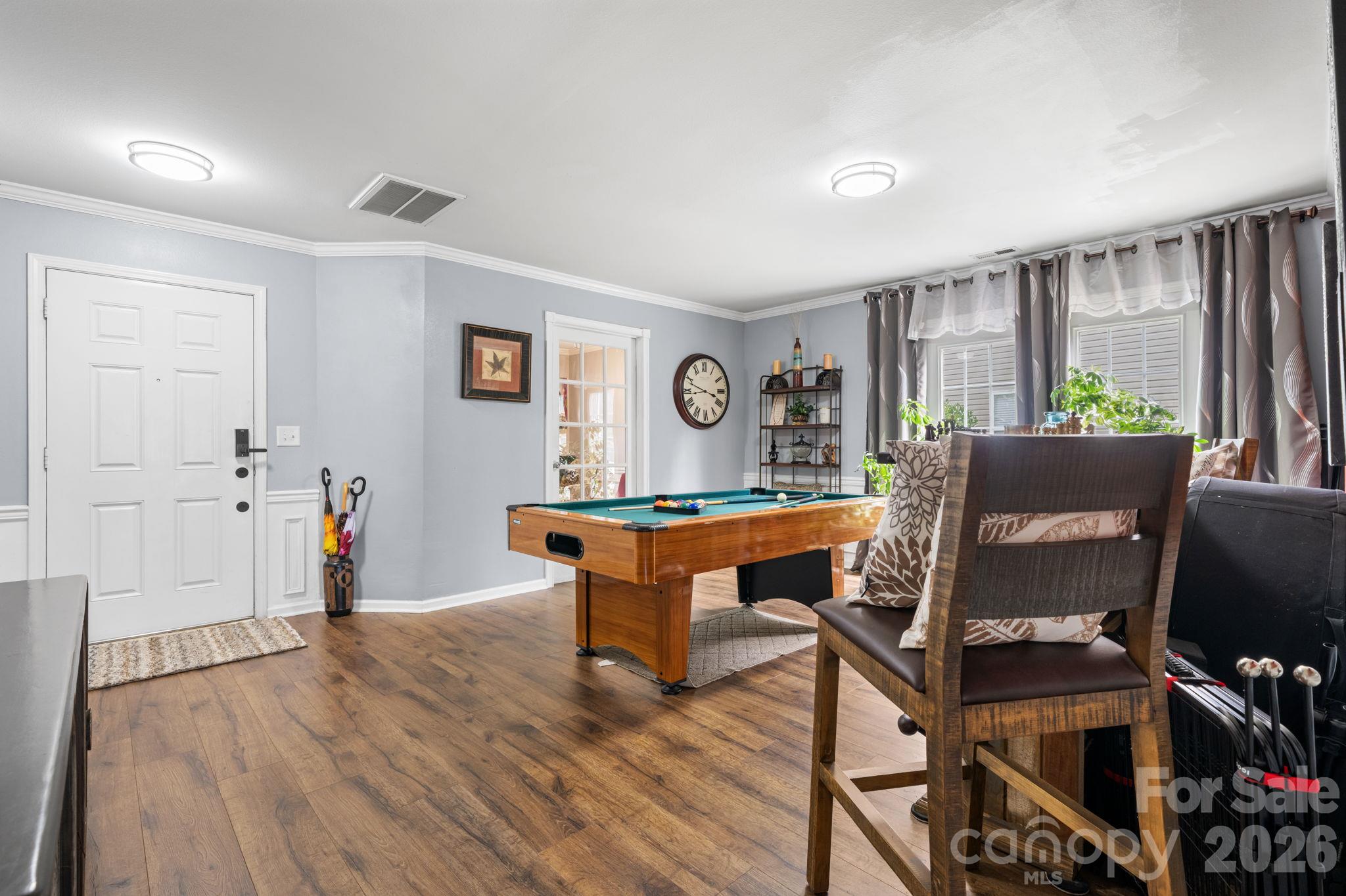 Single Family Residence at 873 Willow Creek Drive, Gastonia, photo 4 of 32