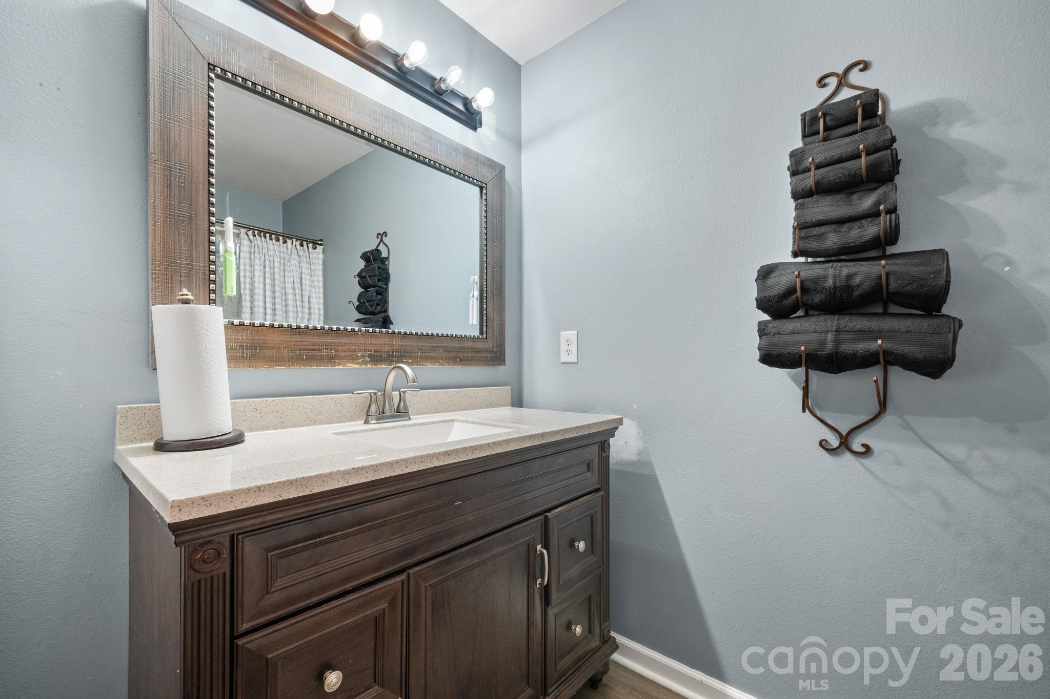 Single Family Residence at 873 Willow Creek Drive, Gastonia, photo 20 of 32